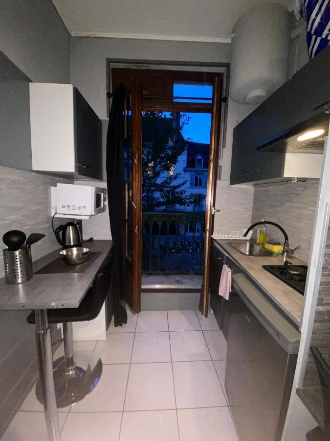 Emplacement Ideal : Studio Au Coeur De Dijon Disponible En Location Apartment Bagian luar foto
